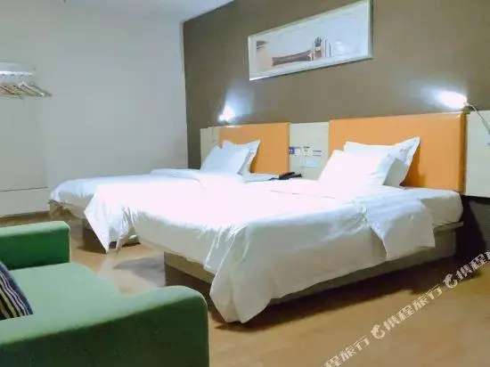 Economy Double room (twin beds)