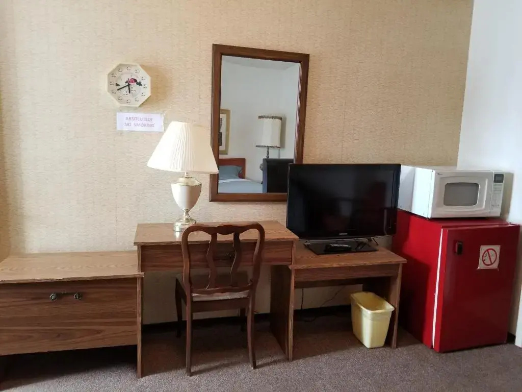 Deluxe Double room (full double bed)