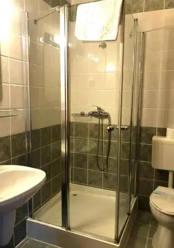 Hotel Imperial Gyogyszallo es Gyogyfurdo - фото 4