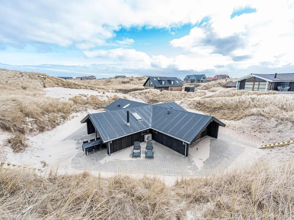 6 Person Holiday Home in Henne