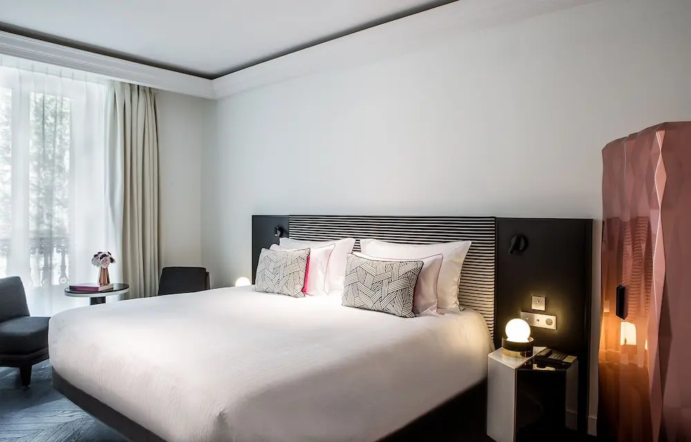 Classic Double room (full double bed)