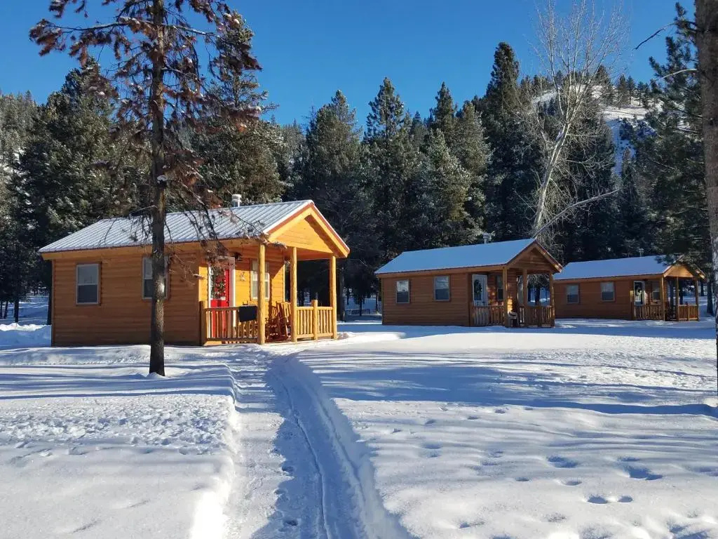 Standard Double room with mountain view (full double bed)