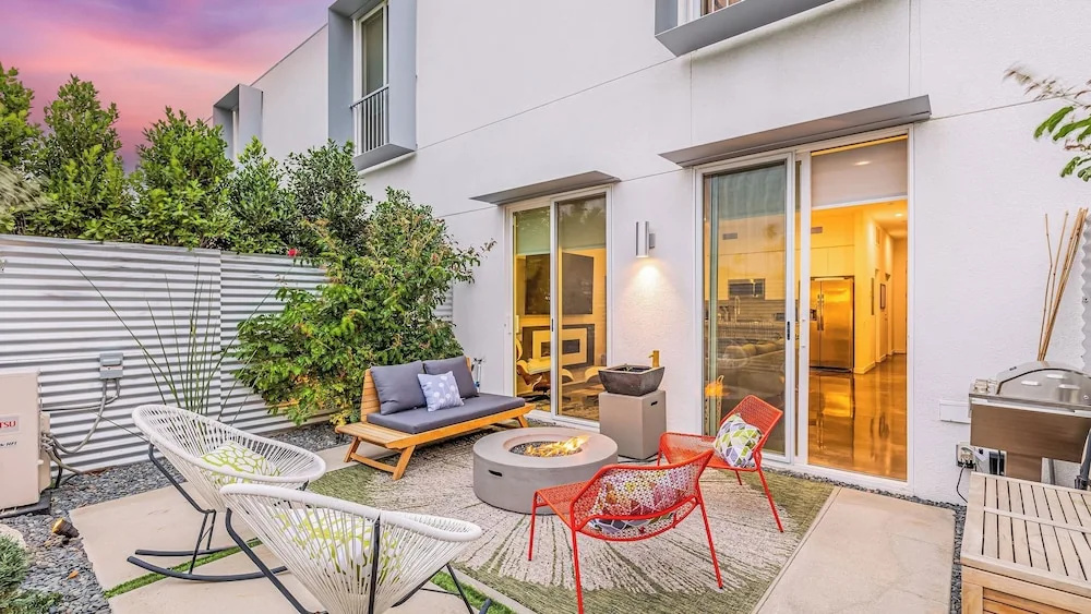 Zanjero by Avantstay Mins From Downtown Palm Springs Private Terrace, Shared Pool