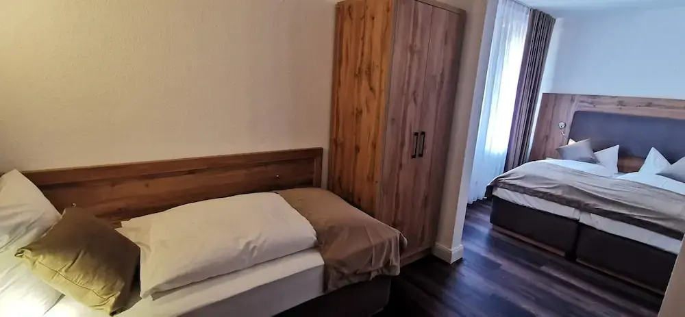 Economy room