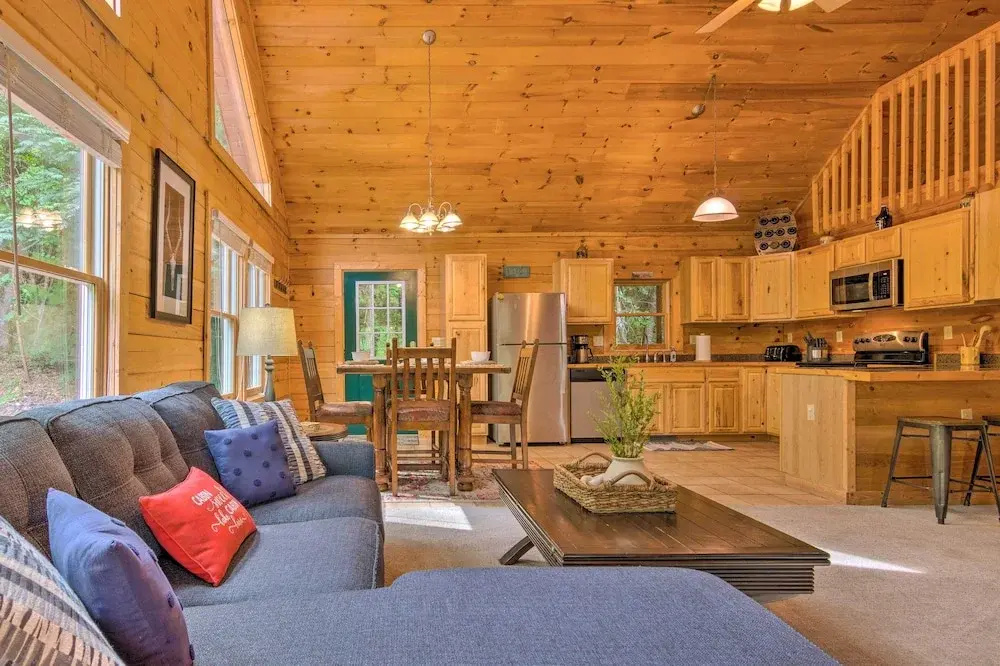 'moonshine Manor' Cabin w/ Hot Tub, Near Lake Lure