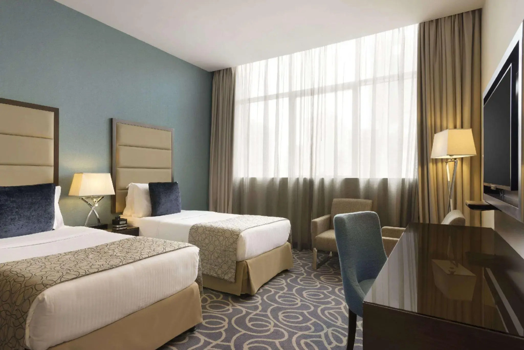Deluxe Double room with city view (twin beds)