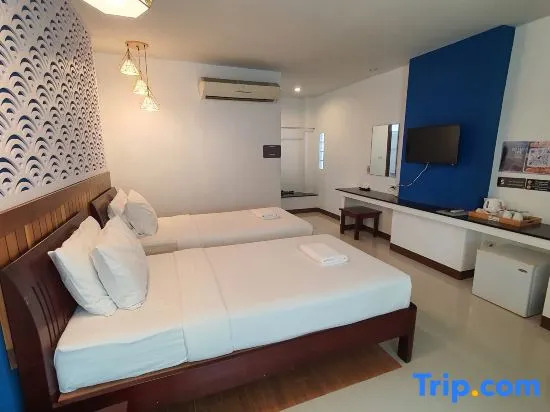 Одноместный номер Standard с видом на бассейн в Rattana Pura Beach Resort