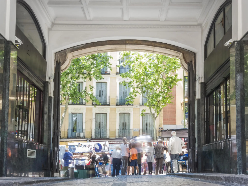 THC Latina Hostel