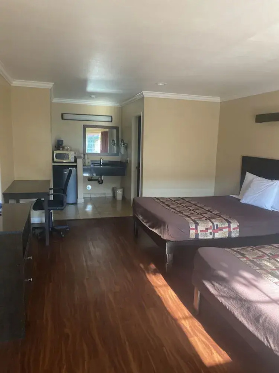 Anaheim Astoria Inn And Suites