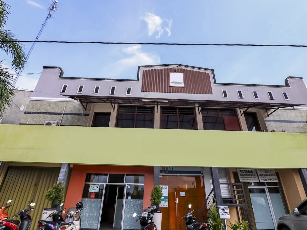 NIDA Rooms Selokan Mataram Depok in Sleman