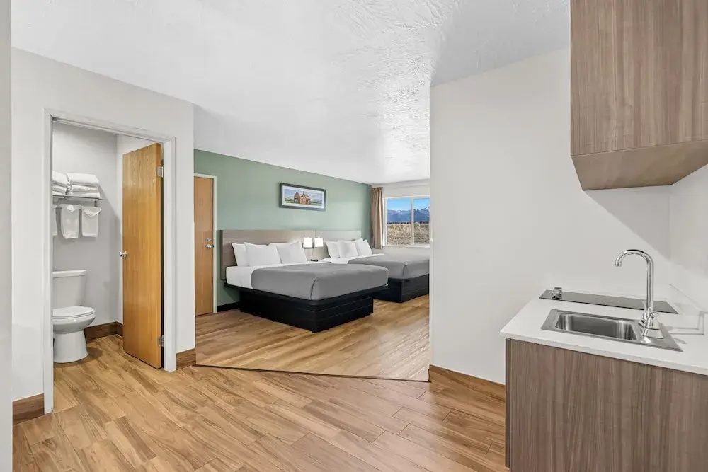 Quadruple Suite