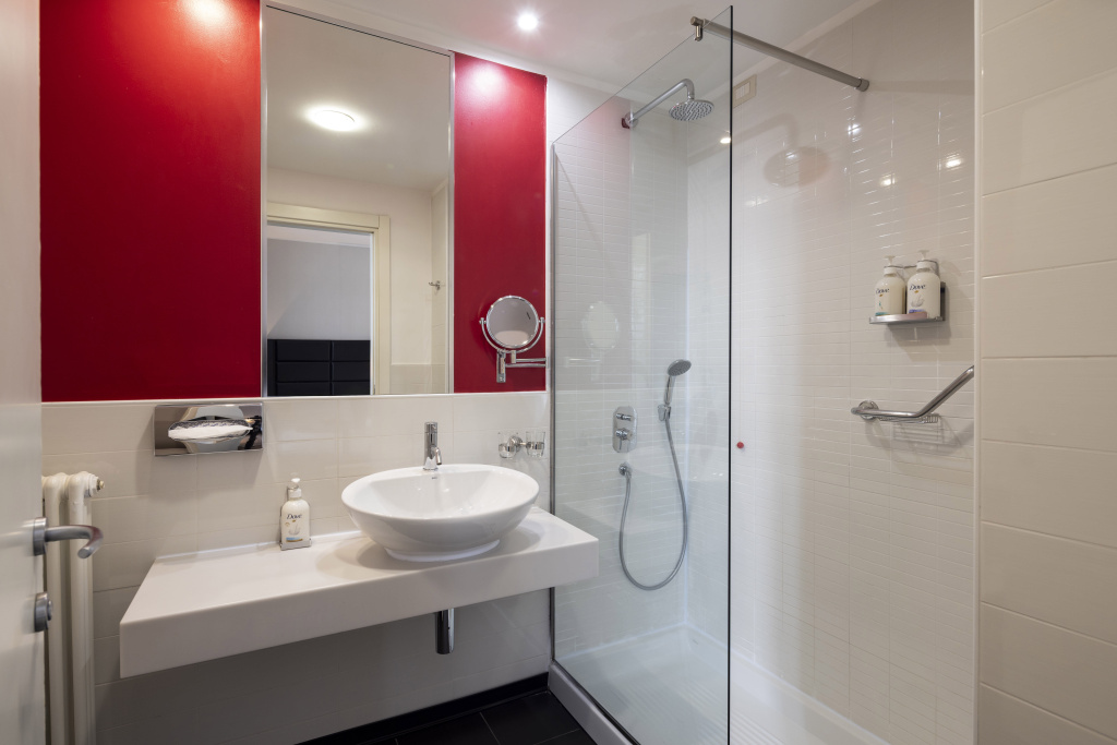 Holiday Inn Genoa City by IHG - Général