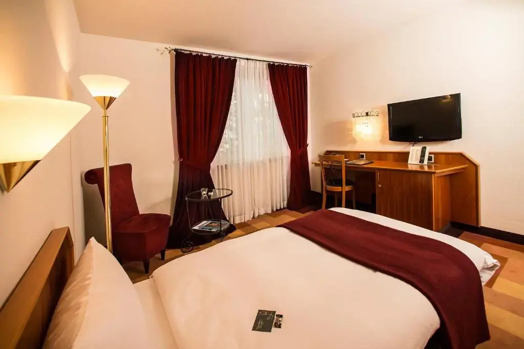 Turm Hotel - Chambres