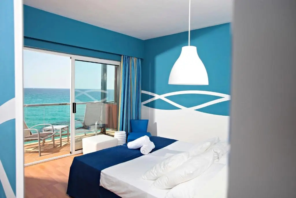 Standard Double room with sea view (twin beds)