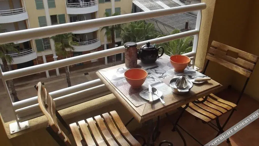Voir la photo 3 — Appartement 4 personnes avec terrasse et parking quartier du Port de Nice
