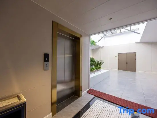 METROPOLO JINJIANG HOTELS (Wanda International Resort, Xishuangbanna Gasa International Airport)