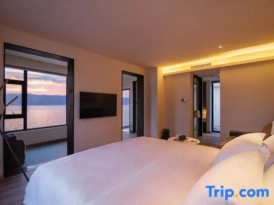 Standard Double room with view (full double bed)