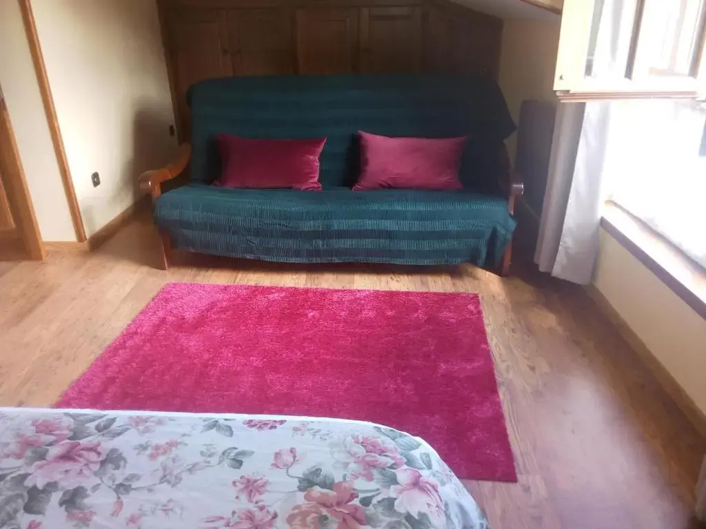 3 Bedrooms Apartment
