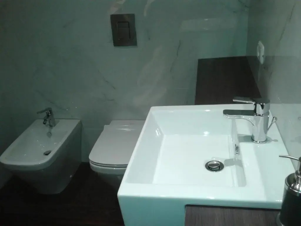 Standard Triple room with balcony