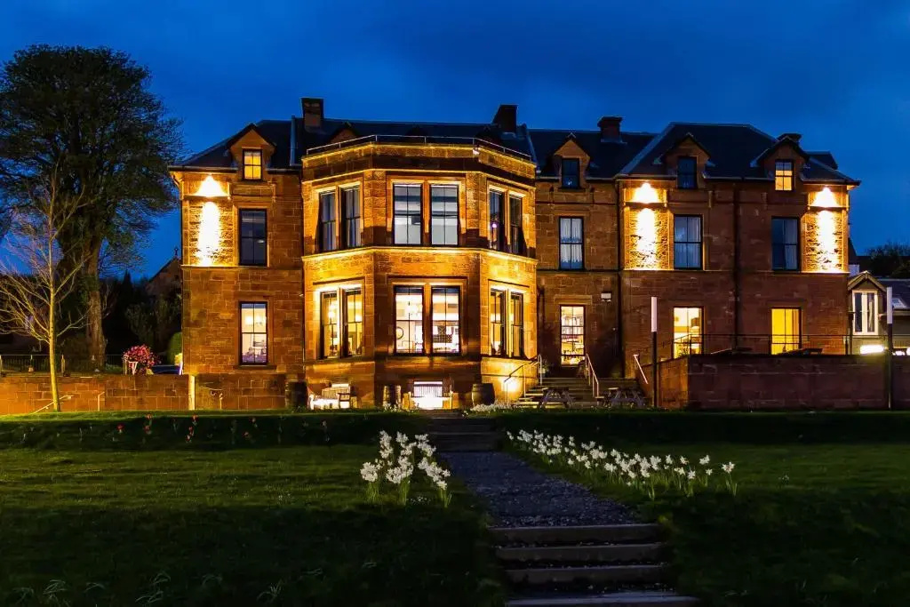 The Douglas Hotel