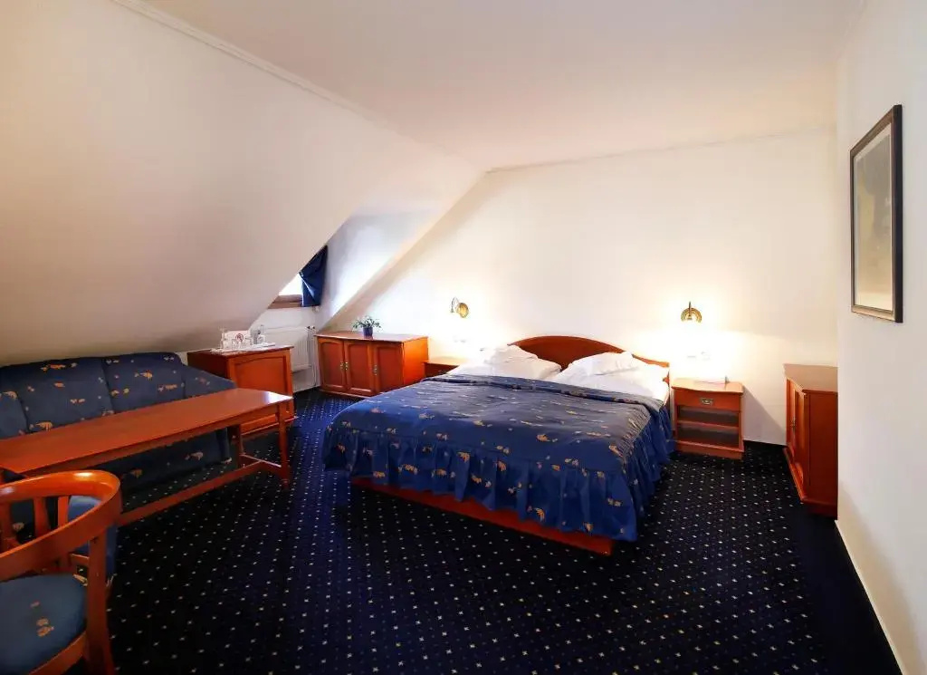 Agh Hotel - Chambres