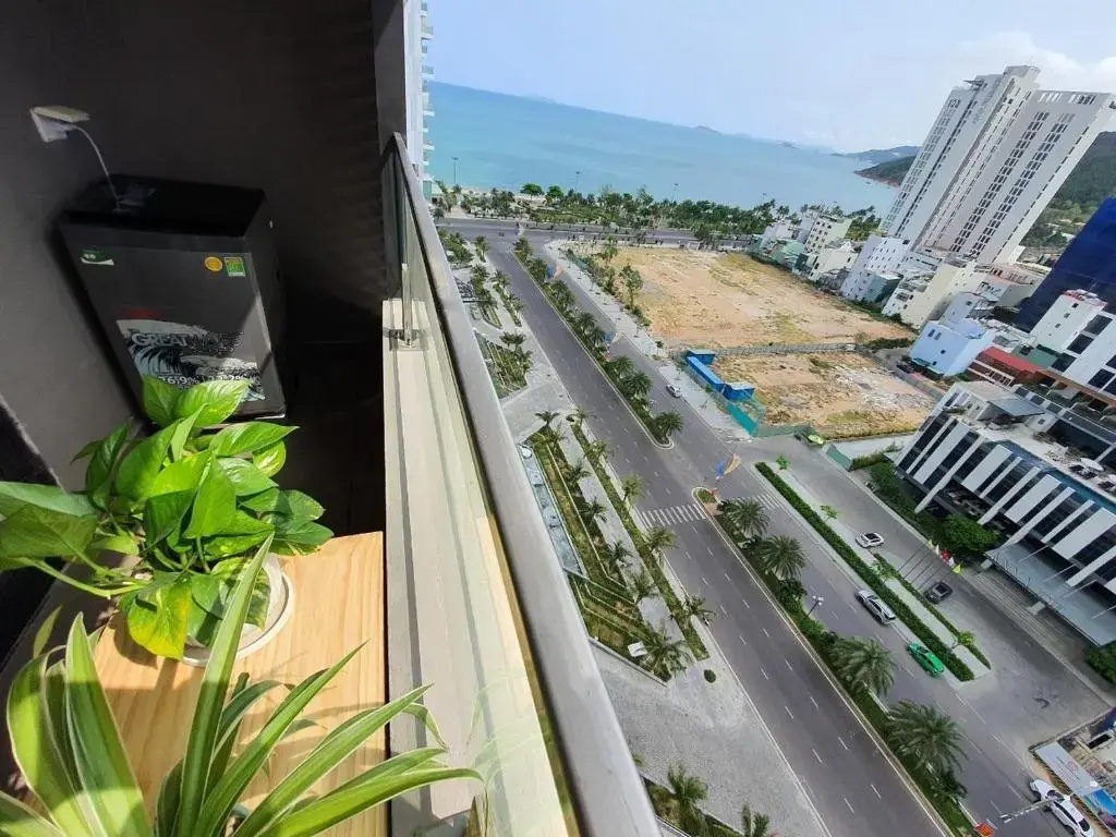 Flc Sea Tower - St Apartment