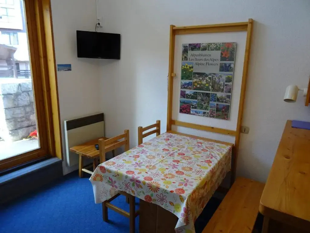 Voir la photo 2 — Studio Landry-Vallandry, 1 pièce, 5 personnes - FR-1-411-521
