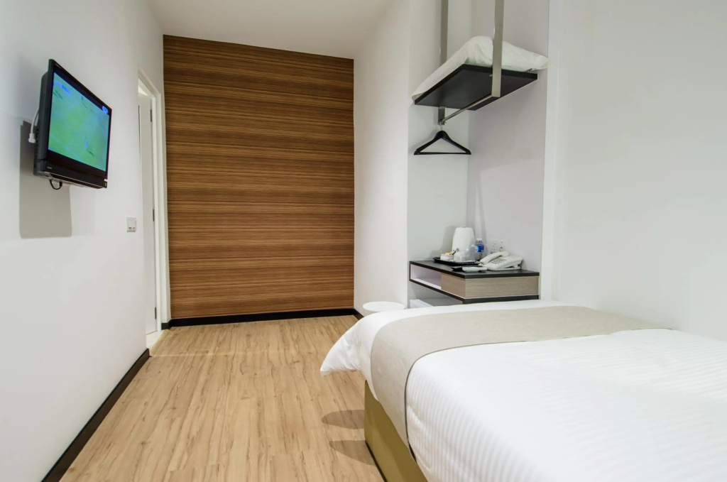 Отель 12FLY Hotel в Куала-Лумпуре