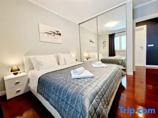 Royal Adriatic Residence