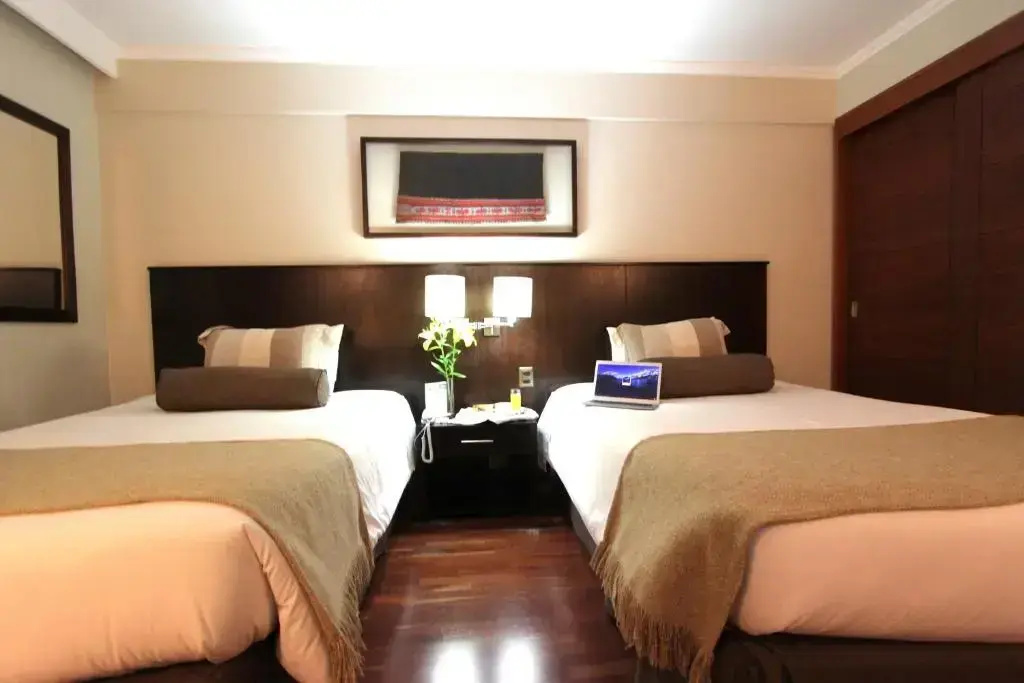 Standard Sextuple room