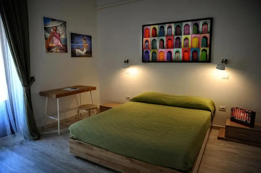 Deluxe Studio