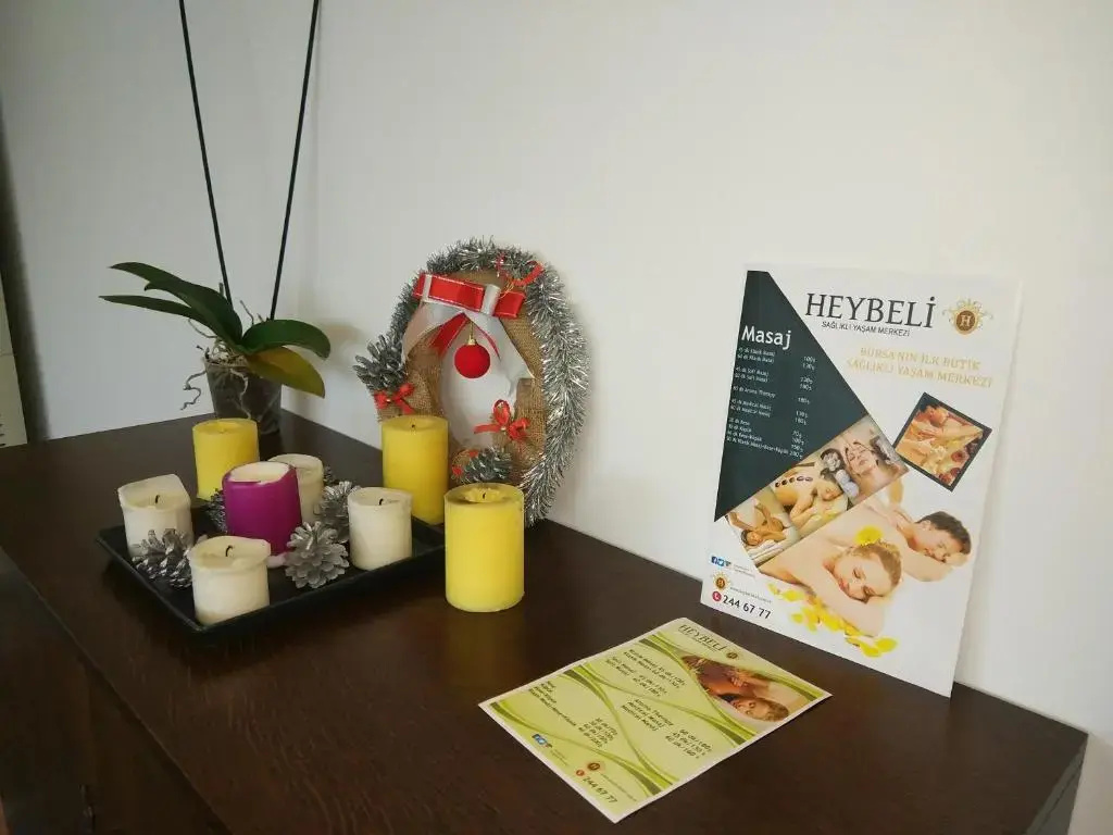 Food & Beverage