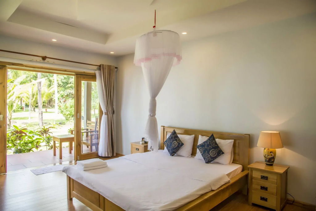 Coco Palm Beach Resort & Spa - 5