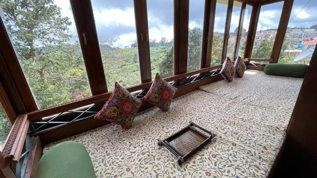 Habba Kadal Kashmiri Heritage Hotel Hub
