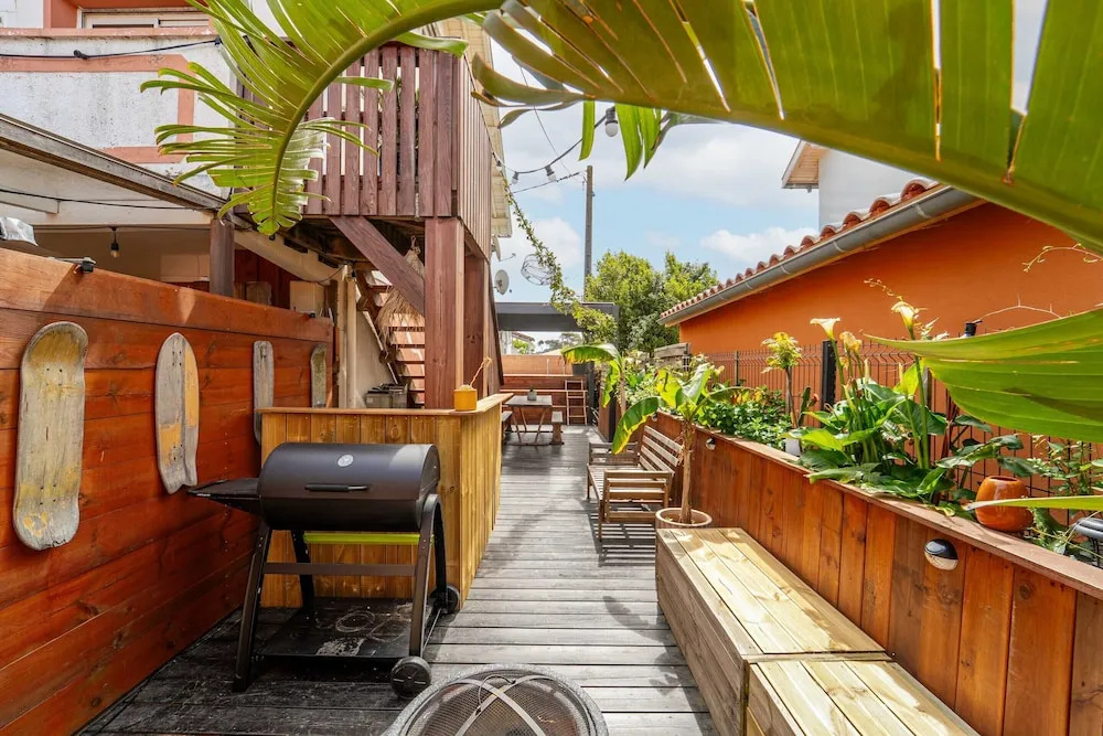 La Boga Surf House