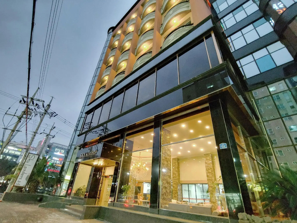 Sky Leaders Hotel