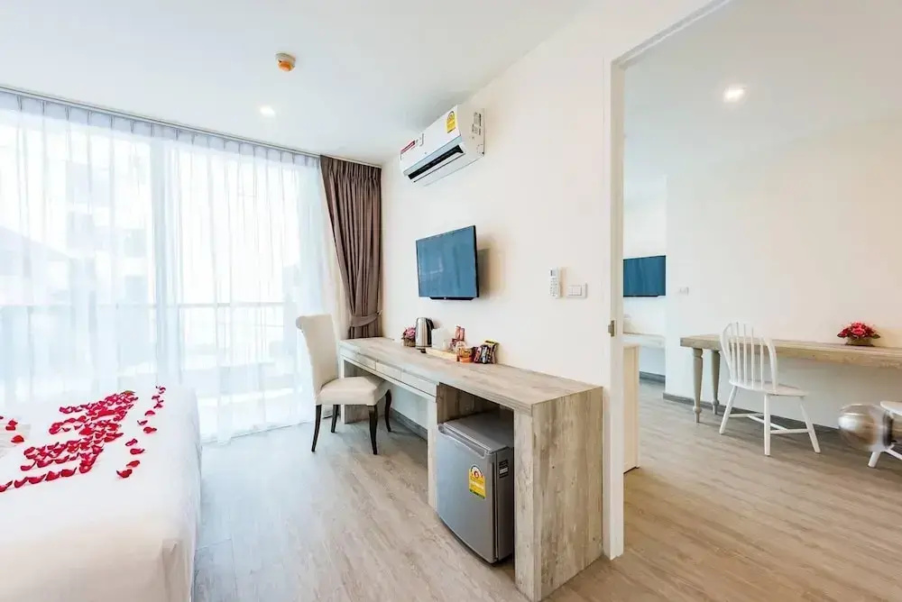 Suite with balcony