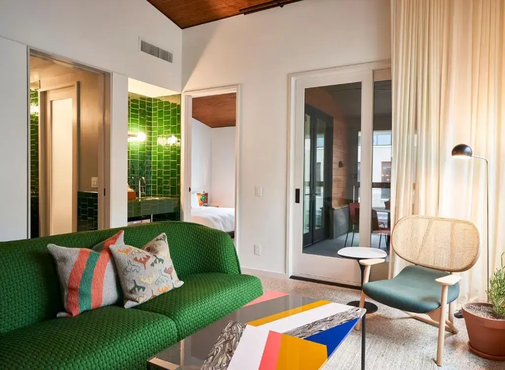 Deluxe Junior Suite