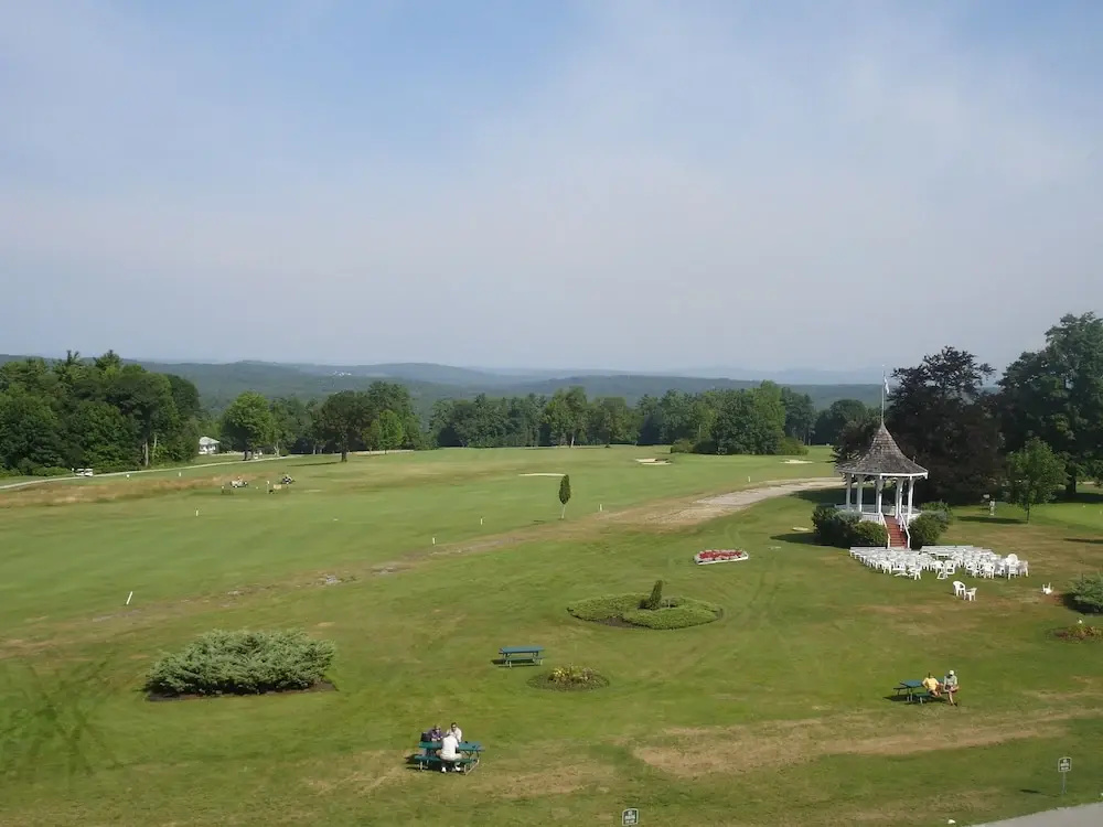Standard Double room with mountain view (full double bed)