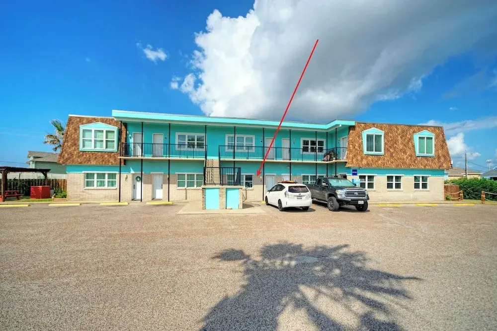 Beach Boardwalk Access, 2 Pools, Pickleball/tennis Beach Bliss by Avantstay