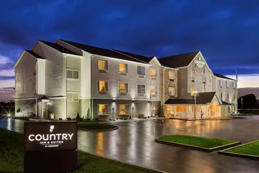 Country Inn & Suites By Carlson Marion