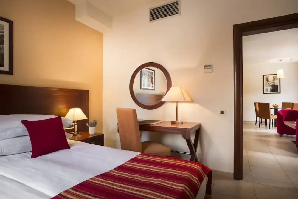 Suite with balcony