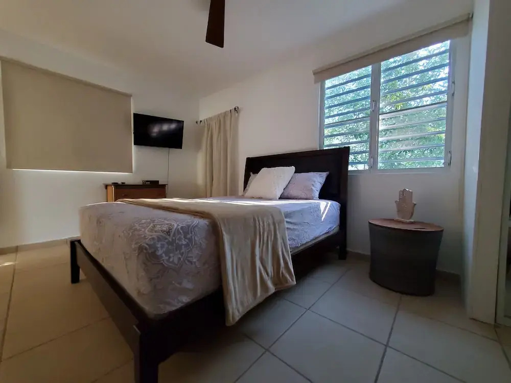 Comfy apartment 8 minute walk from beach — фото 2