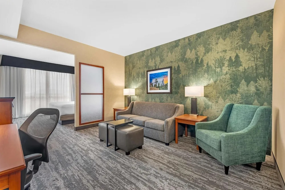 Drury Plaza Hotel Colorado Springs Near the Air Force Academy - Chambres