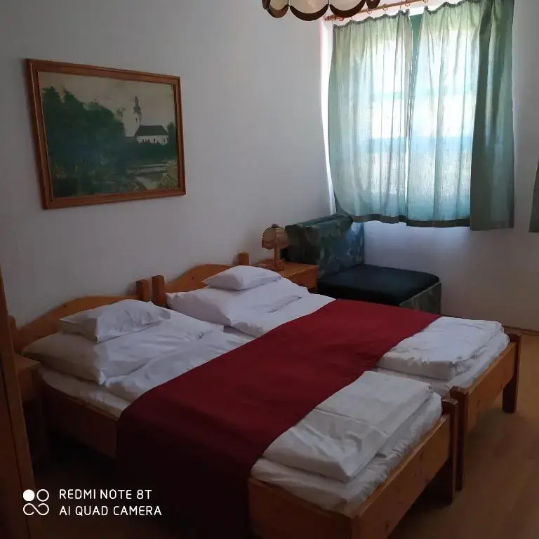Bacchus Hotel Panzi - Chambres