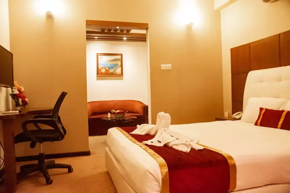 Grand Oriental Hotel - Chambres