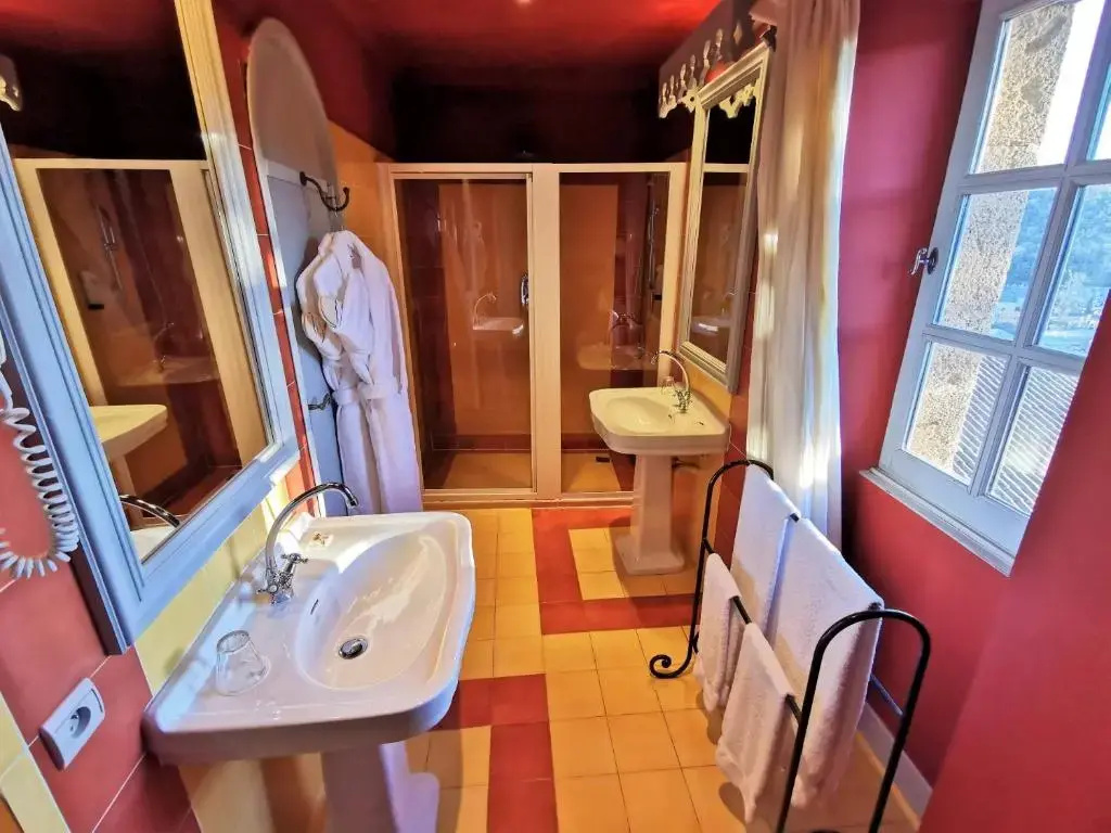 Chateau De Rochegude - Chambres