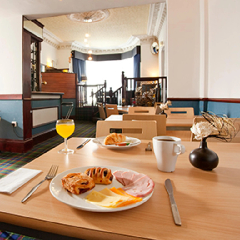 Piries Hotel - Général