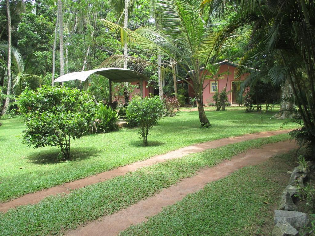 Kumbukgahawatta Hotel