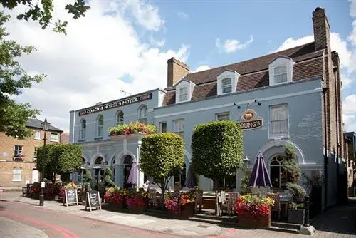 The Coach & Horses Kew